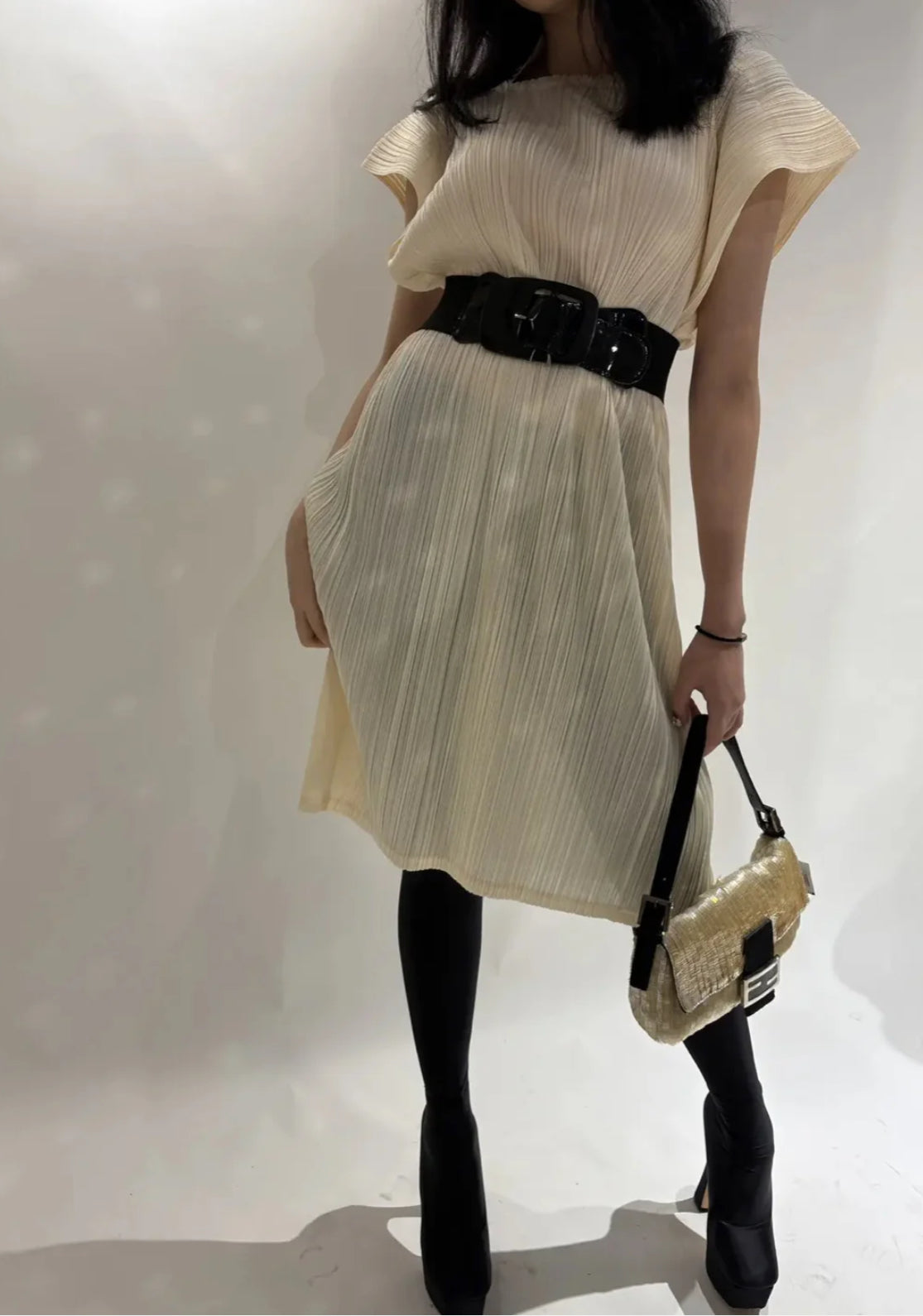 WOMENSWEAR