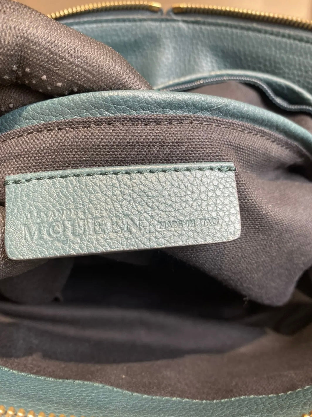 Alexander McQueen De Manta Padlock Clutch