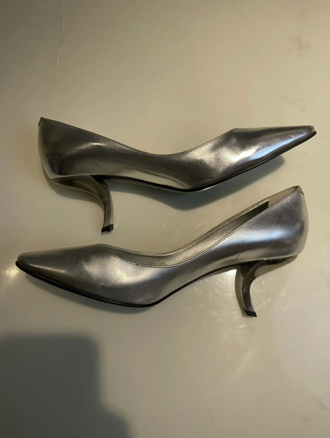 Silver Roger Vivier Patent Pointed-Toe Comma Heels