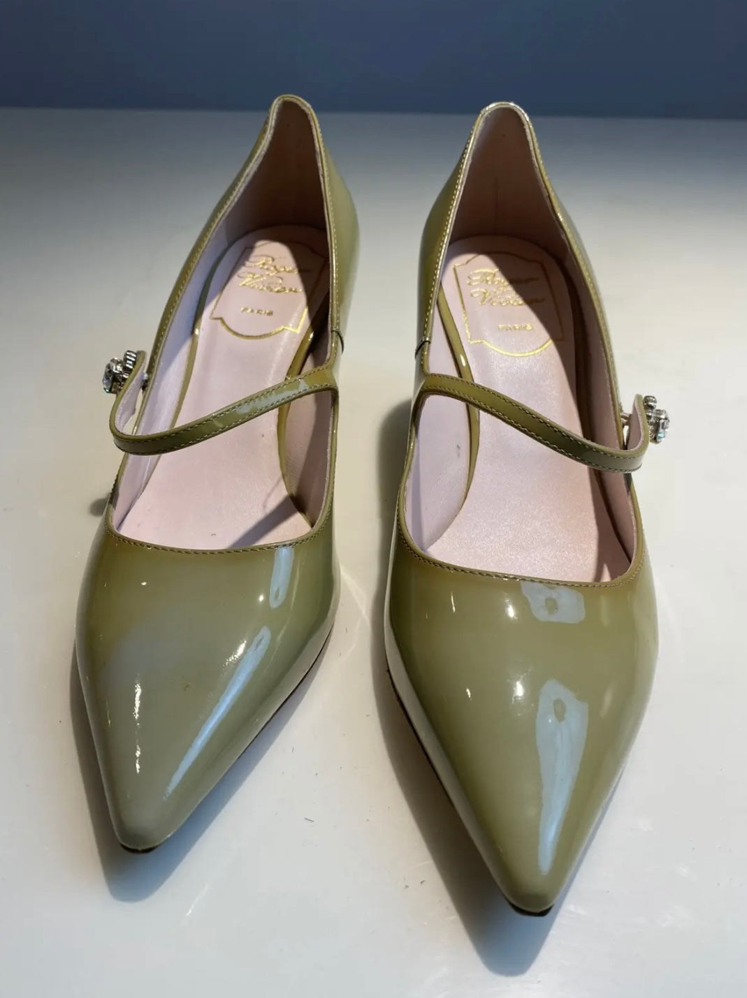 Roger Vivier Diamond Embellishments Pumps