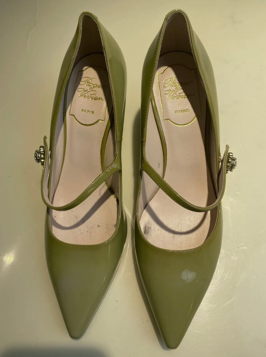 Roger Vivier Diamond Embellishments Pumps