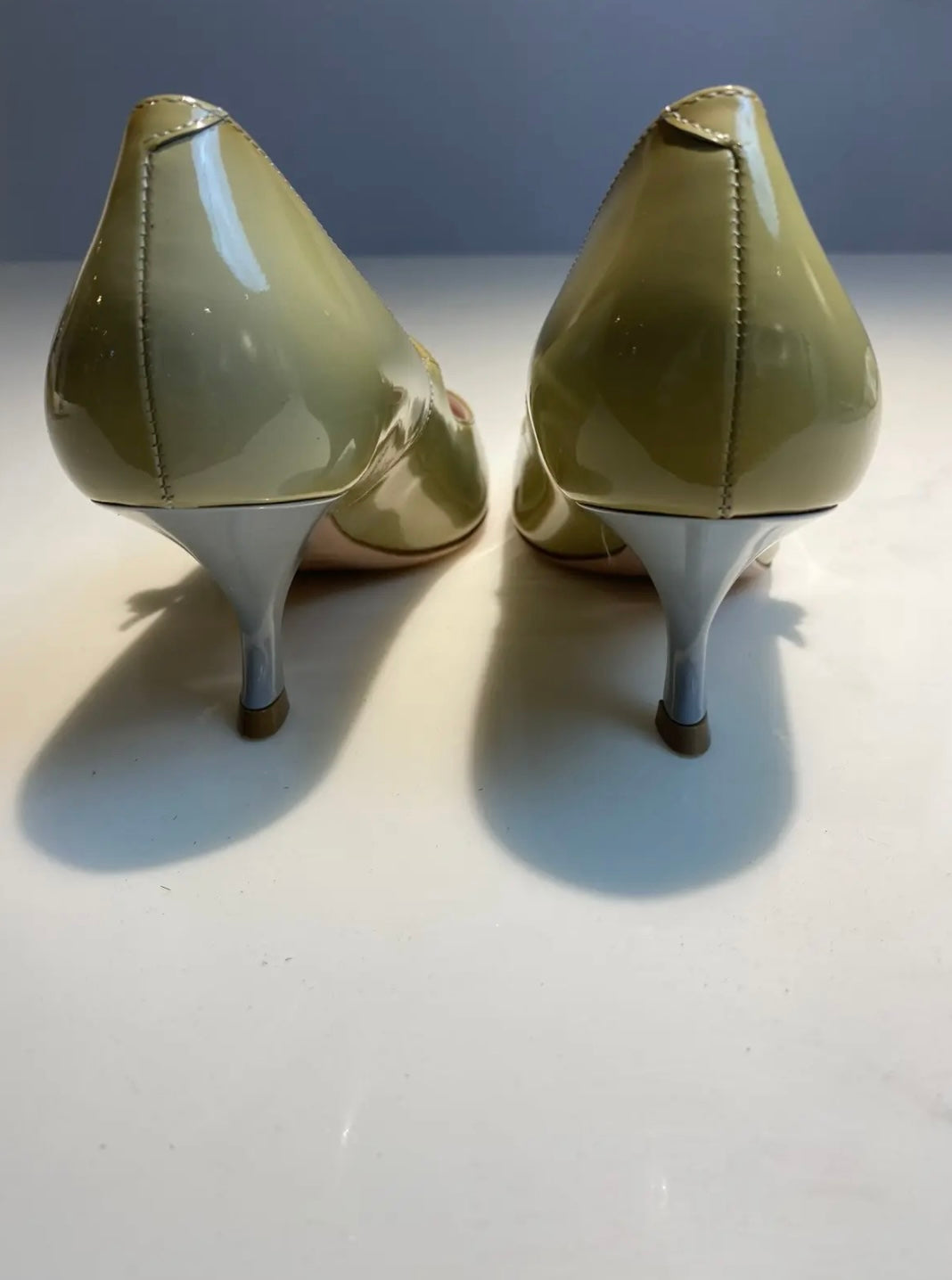 Roger Vivier Diamond Embellishments Pumps