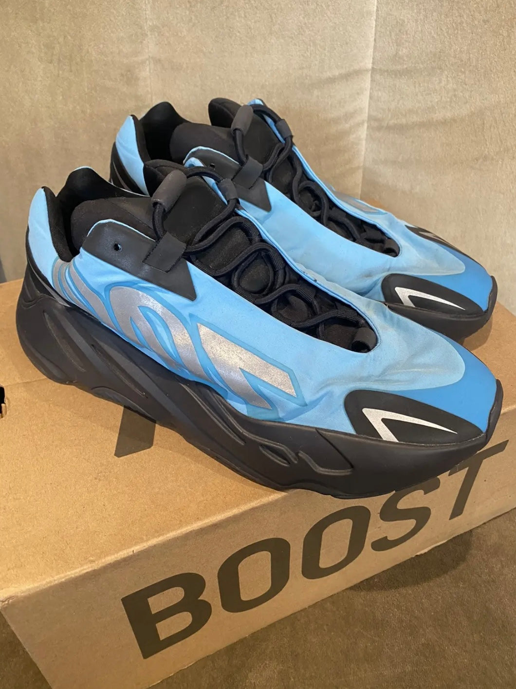 Yeezy Boost 700 MNVN – Bright Cyan