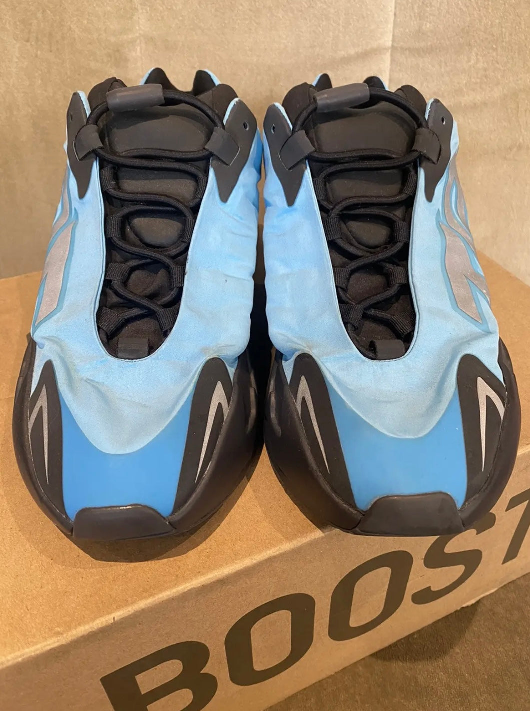 Yeezy Boost 700 MNVN – Bright Cyan