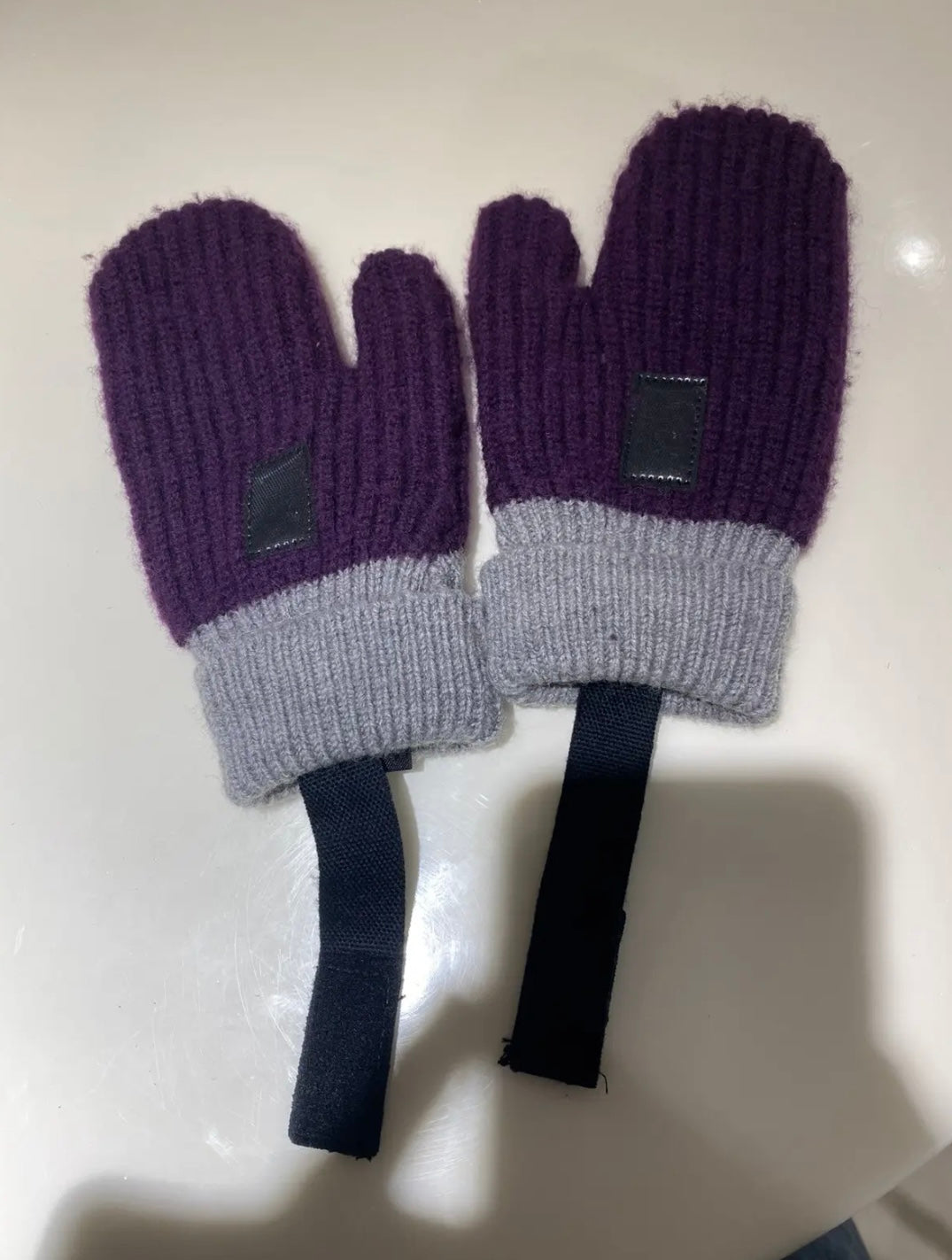 Adidas × Y‑3 Women’s Mittens Glove with Strap – Size M (165/75 mm | 21 × 7.5 cm)