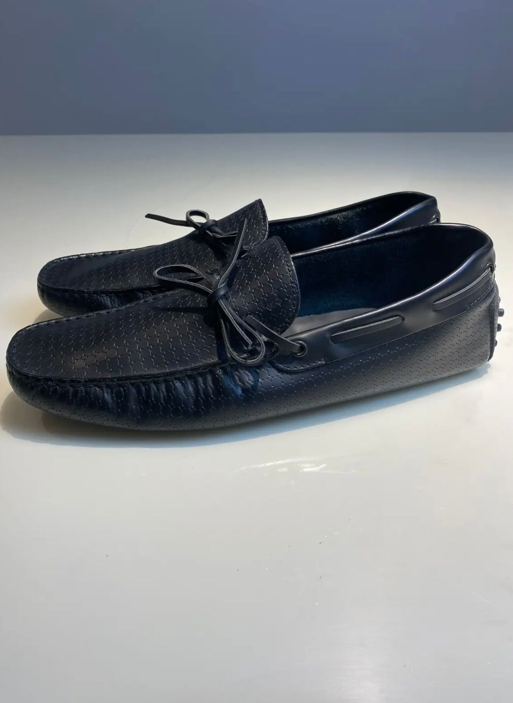 Tod’s Black Textured Leather Bow Loafers