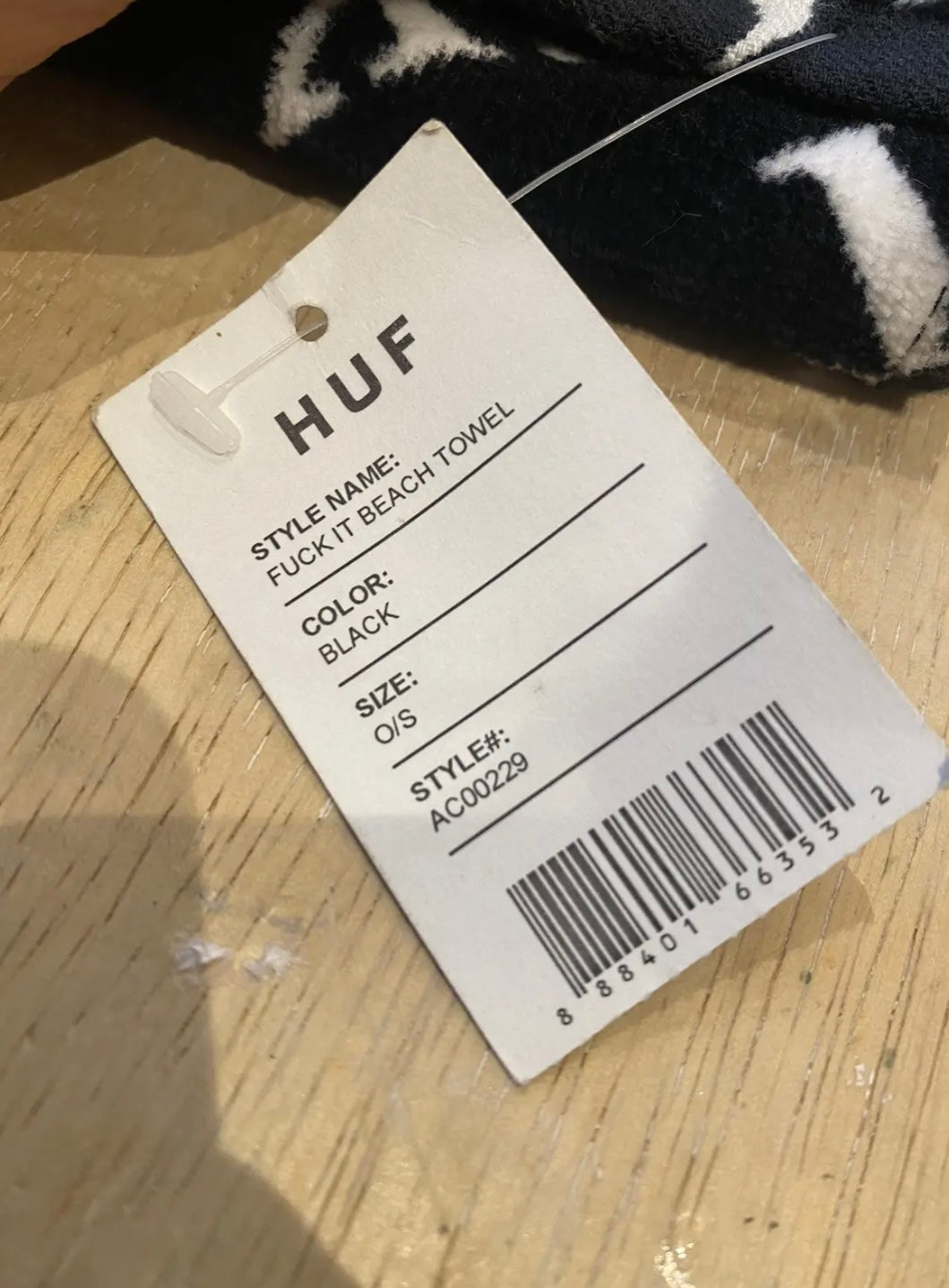 HUF “FUCK IT” Beach Towel – Black